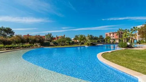A spacious apartment with wonderful panoramic views situated close to the Santa Ponsa Golf Course