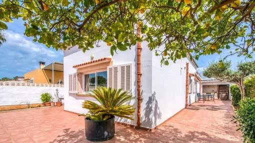 Comfortable chalet in a quiet side-street in Alcudia only 500 metres from the beach