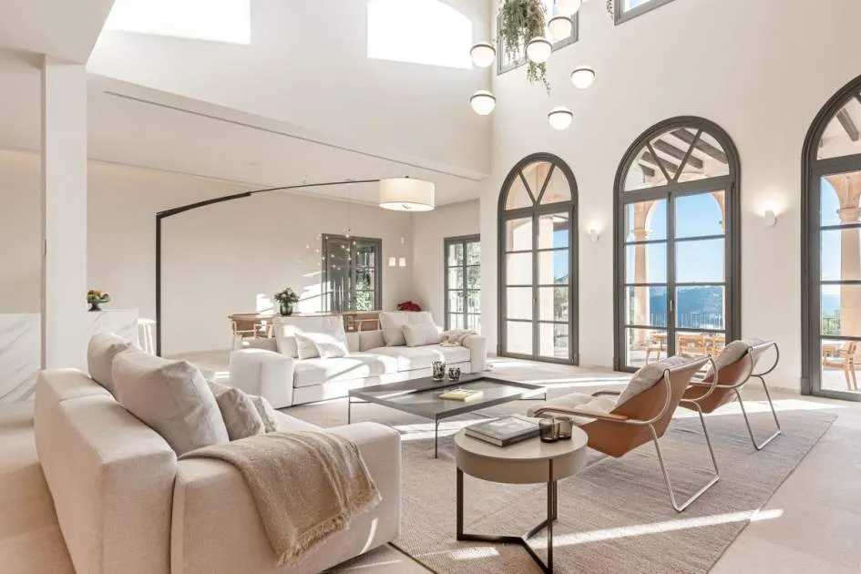 Stunning sea view villa in contemporary Mediterranean style in Port Andratx