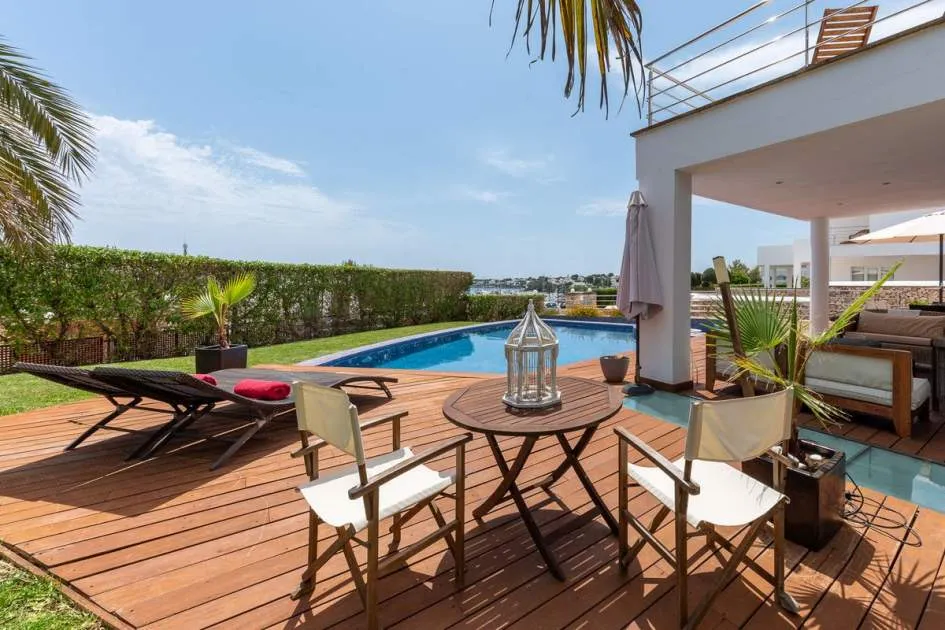 Fantastic villa with pool and sea views in the port of Cala D'Or